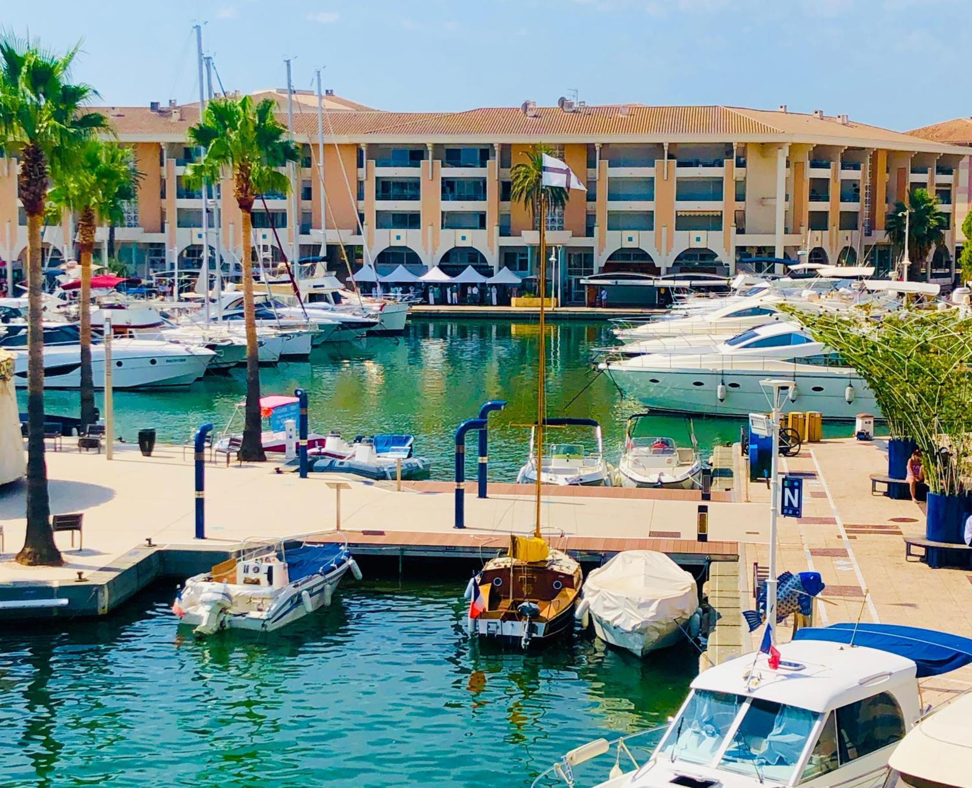 Charmant 2 Pieces A Port-Frejus Luaran gambar